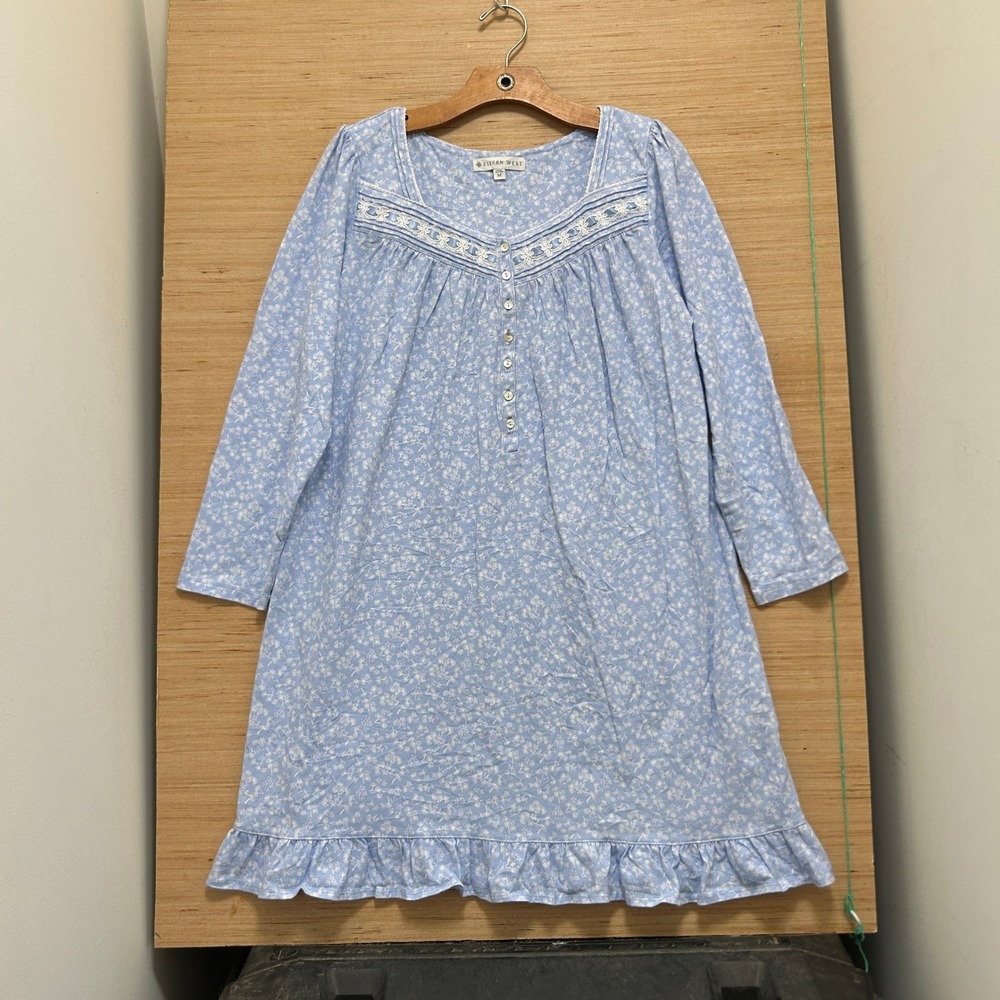 Eileen West Blue White Floral Lace Trim Long Sleeve Nightgown Size M 7050